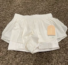 Blogilates, Nwt Ruffle Shorts, Sugar, Swizzle Size Small