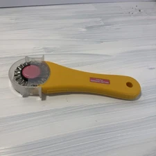 Olga Pinking Cutter 7” Quilting Sewing Rotary Blade Preowned