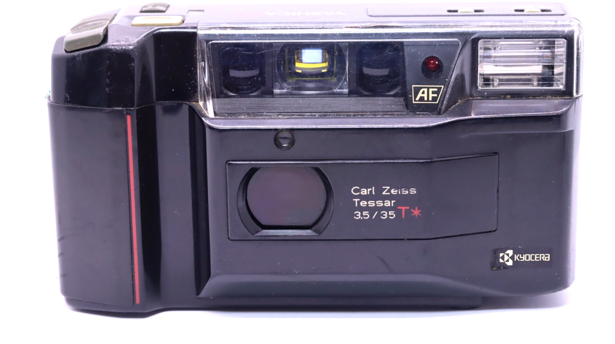 Yashica T2 Tessar 35/3.5 point&shoot film camera Kyocera Carl