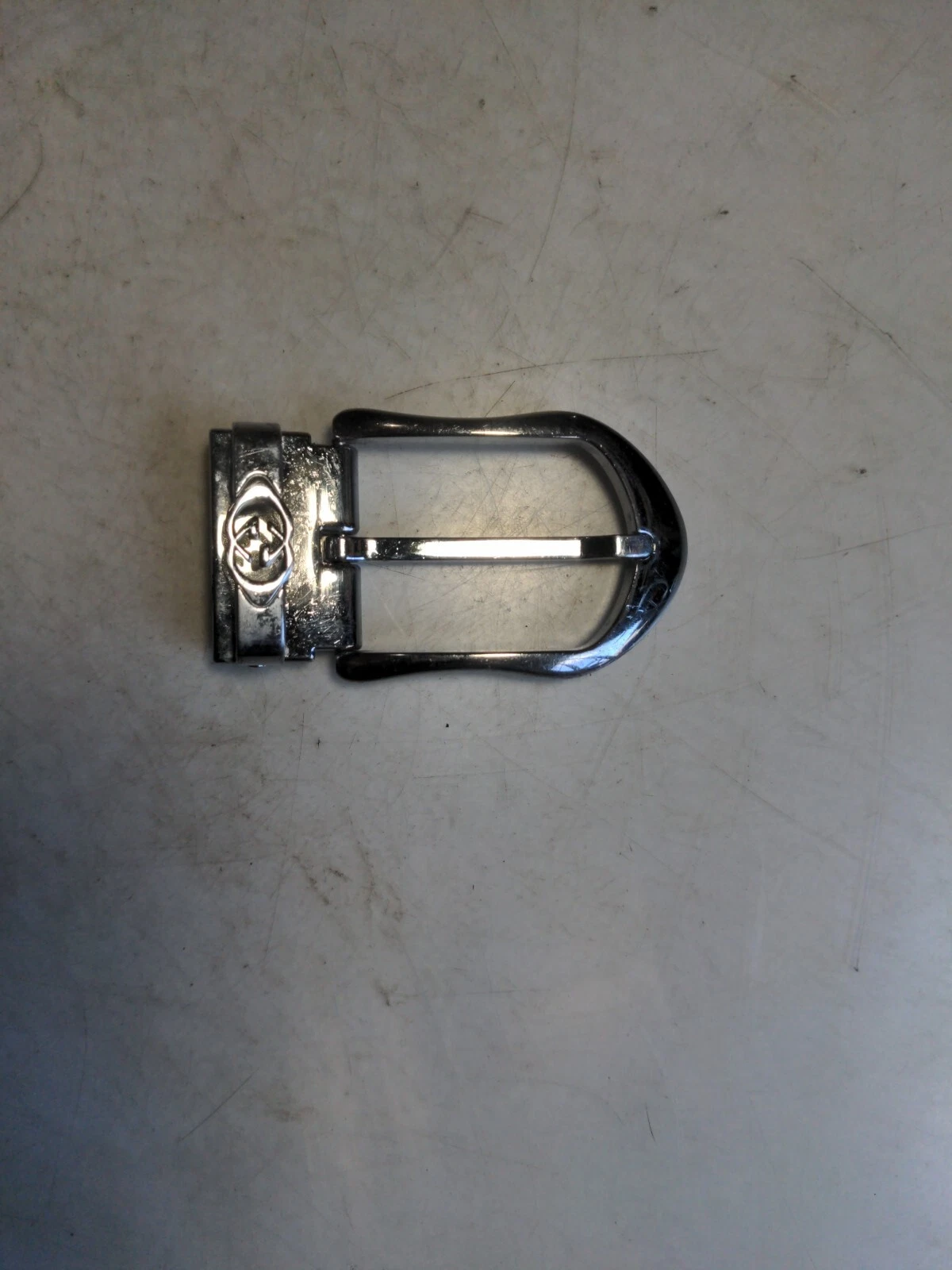Boucle ton argent Gucci