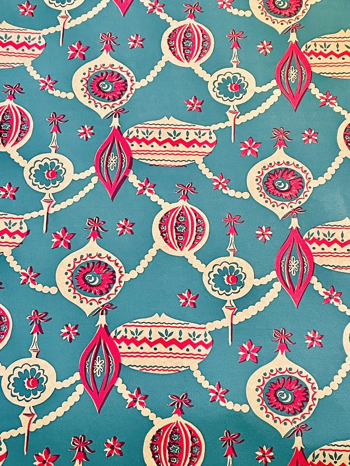 VTG CHRISTMAS WRAPPING PAPER GIFT WRAP FUCHSIA ORNAMENTS ON BLUE 1950 NOS
