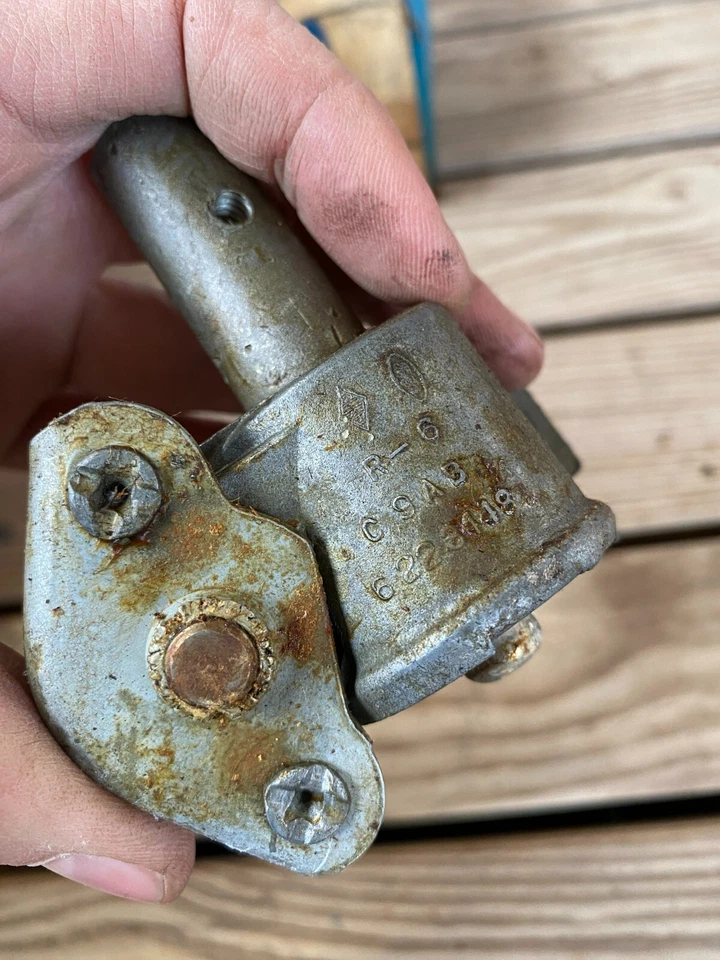 Регулятор вентиляционного окна 1969 1970 Ford Mercury Galaxie LTD новый из старых запасов? Cougar? Под правую руку? - Изображение 3 из 4