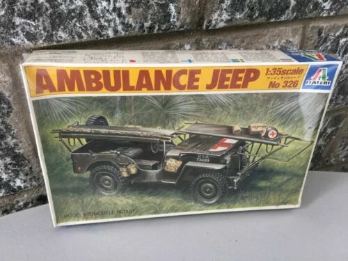 Articoli di modellismo statico Italeri