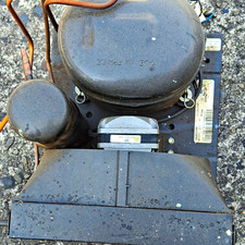 Tecumseh Kompressor AE4425Y-FZ R134a mit Kondensator (L’Unité Hermétique)