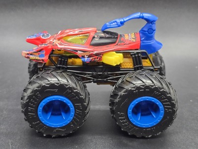 2025 Hot Wheels Monster Truck SCORPEDO vs BAJA BUSTER 
