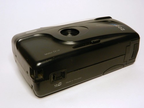 Fully Working - Boots 200 MD 35mm Film Point and Shoot Camera, c8 - Picture 8 of 10