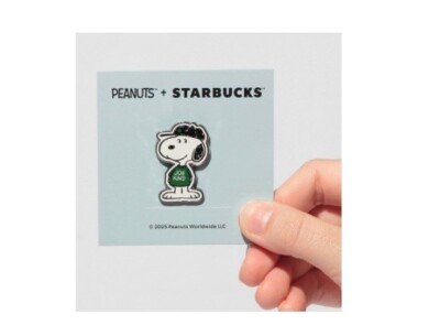 2025 NEW STARBUCKS JAPAN SNOOPY PEANUTS PIN BADGE BULE FREE
