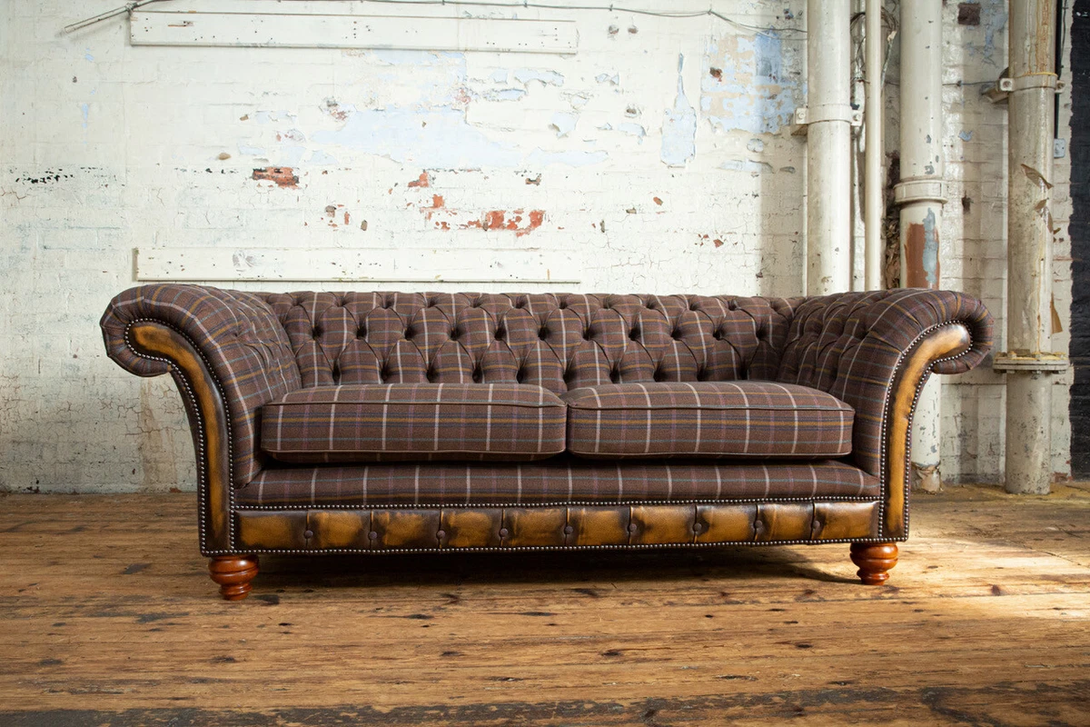 Restoration hardware 2024 chesterfield chair