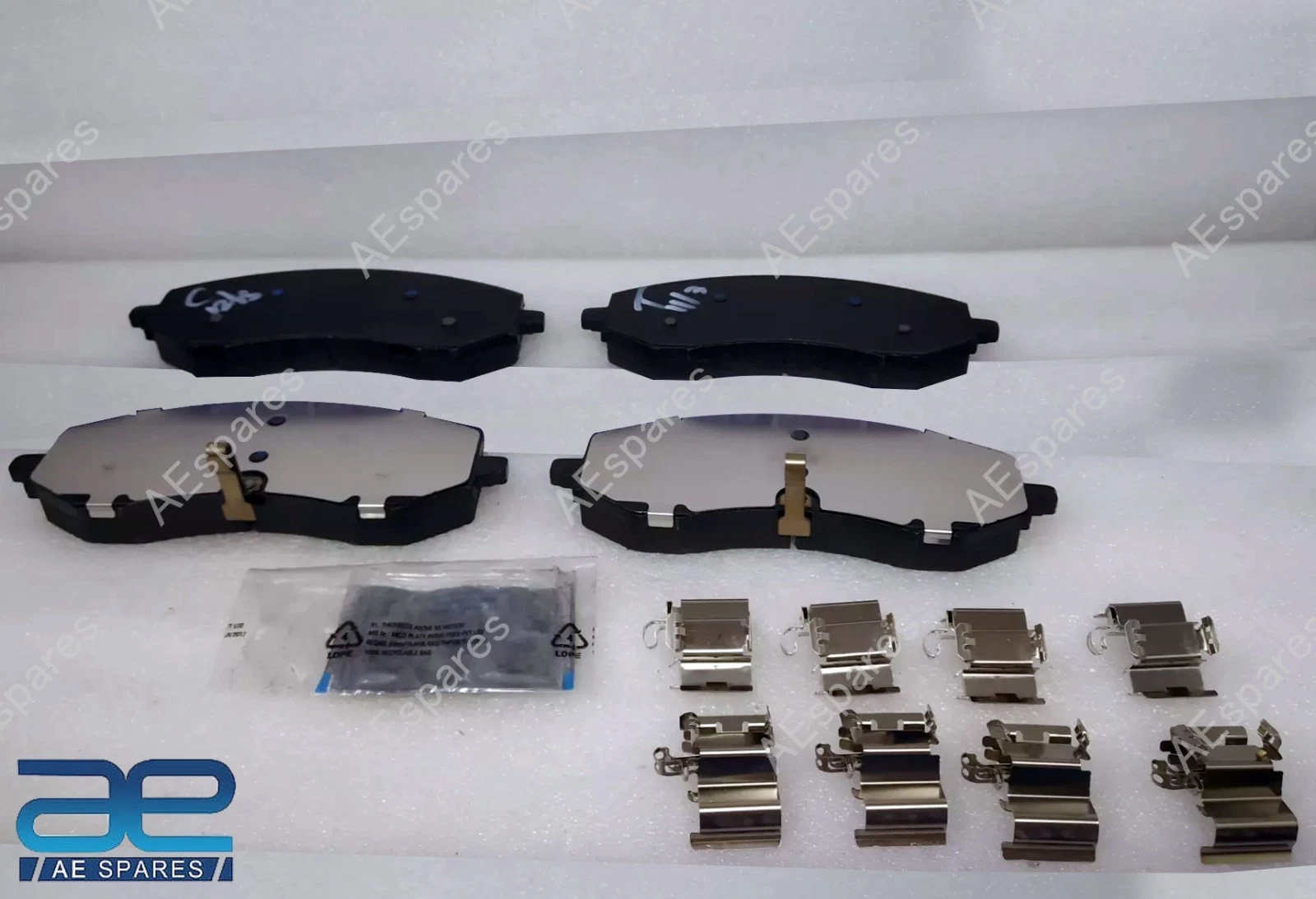 Front Brake Pad Assembly Kit For Mahindra Scorpio 2017-Now 0603BAB0015KT view 3