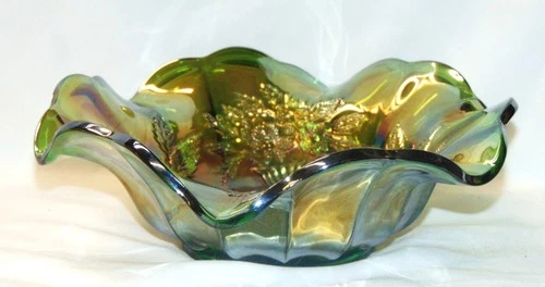 Millersburg Peacock And Urn Radium Green Carnival Glass Ruffled Bowl 9-1/2"