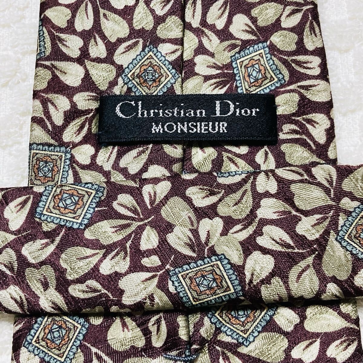 Excellent Condition Christian Dior Tie Petal Jewelry All Over Pattern 100 Silk B thumbnail 6
