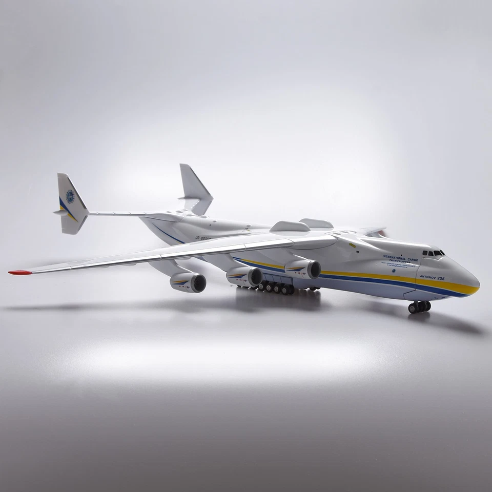1/200 Antonov Ukraine An-225 Aircraft Strategic Transport Resin Plane Model B - Image 3 of 4
