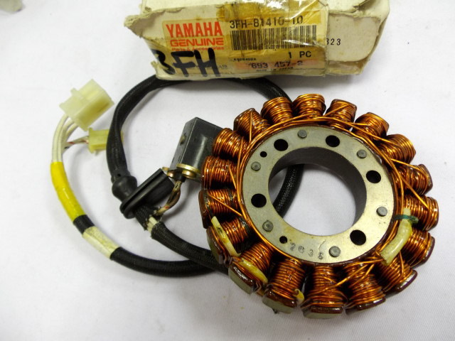 Yamaha FZR400 Stator Assy 1988-1990 NOS FZR 400 Generator