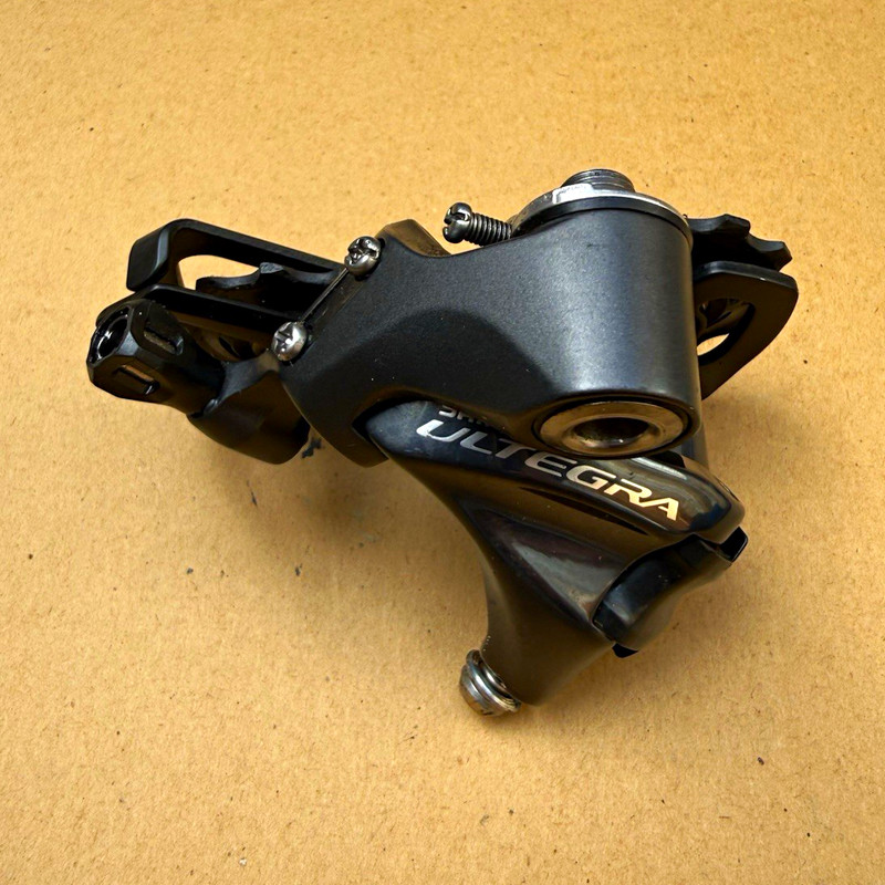 Shimano Ultegra Rear Derailleur Road Bike Hanger Mount Black