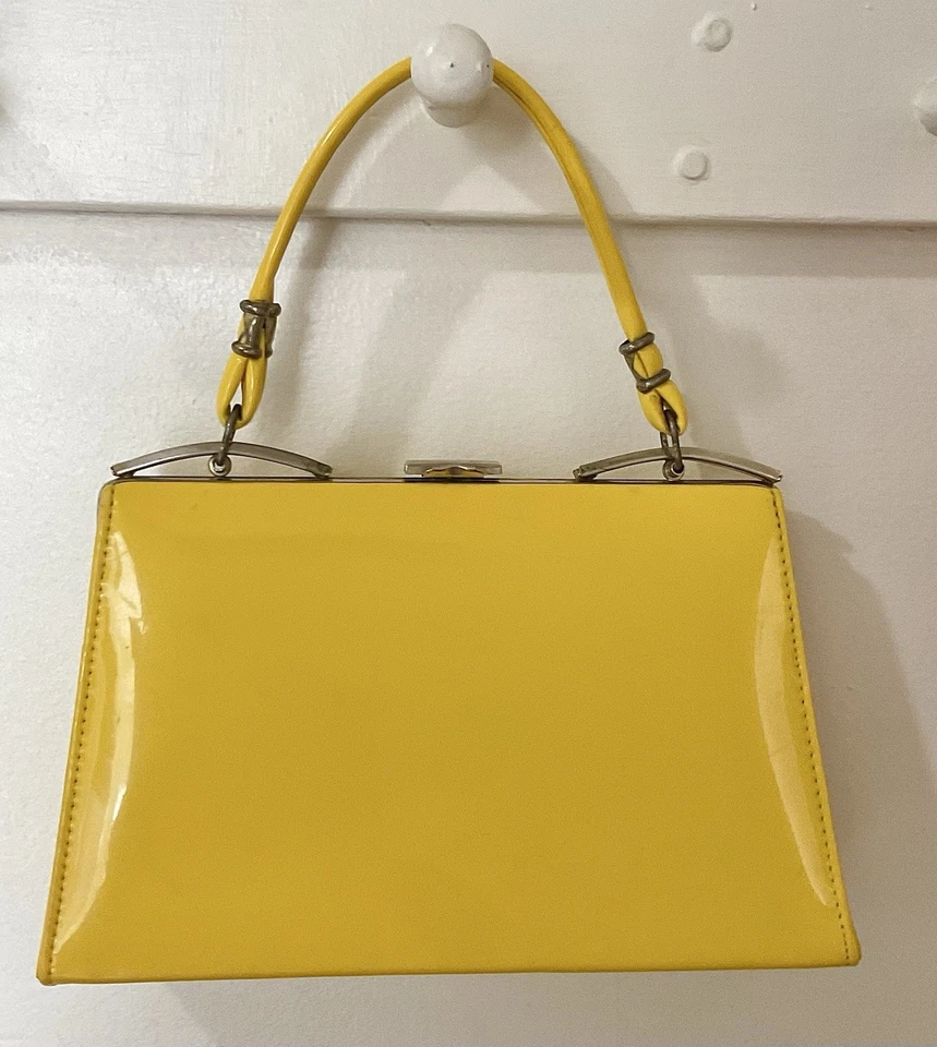 1950s 1960s Yellow Patent Leather Vinyl Handbag, Vintage 50s 60s Purse, Mod - Image 2 of 4