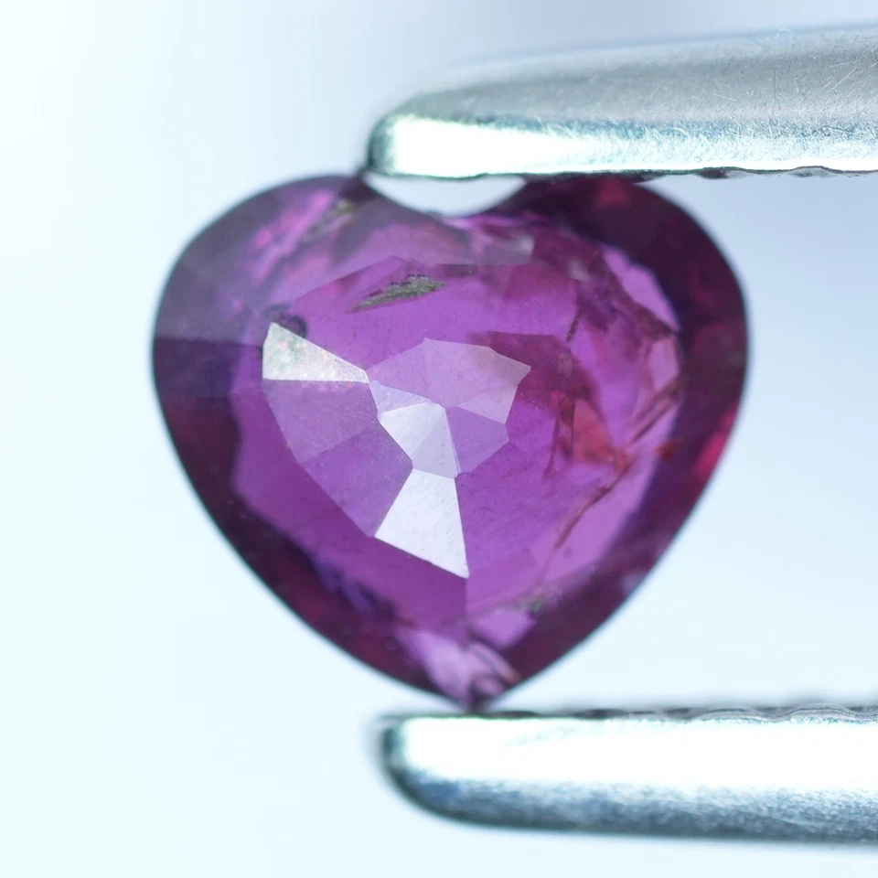 0.70Ct IGI Certified Extreme Perfect Heart 100% Natural Red Mozambique RUBY - Image 3 of 4