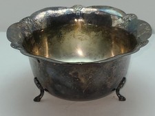 Vintage WM Rogers 427 Silverplate Footed Bowl Scalloped 7.5"