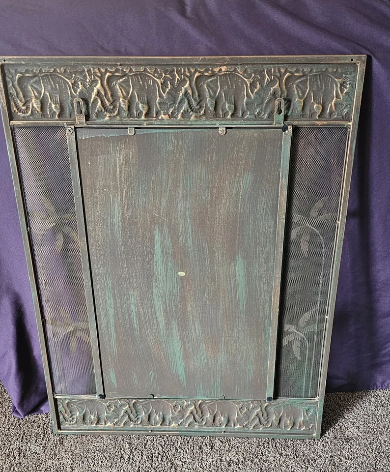 "Espejo vintage estampado de cobre elefante y palmera 25"" x 33""" Foto 4 de 4