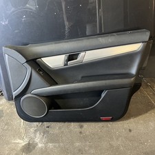 Mercedes C Klasse W204 Türverkleidung Vorne Rechts A2047202663 Mercedes C Klasse W204 Türverkleidung Vorne Rechts A2047202663