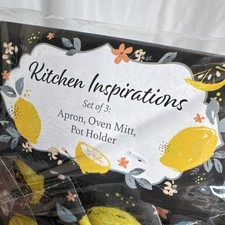 Kitchen Inspirations Apron, Oven Mitt, Pot Holder Set Lemon Print Fabric