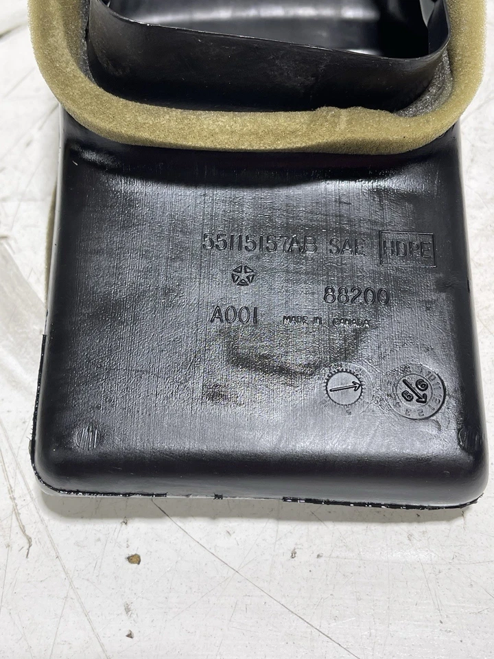 55115157 Caja de calefacción de conducto de aire fresco y cuello de entrada de aire 97-99 98 Jeep TJ Wrangler Foto 4 de 4