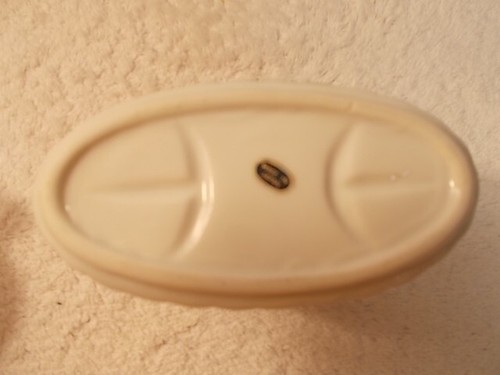 Soporte para cepillo de dientes de baño de porcelana blanca con acentos dorados de iris y mariposas de colección - Imagen 7 de 7