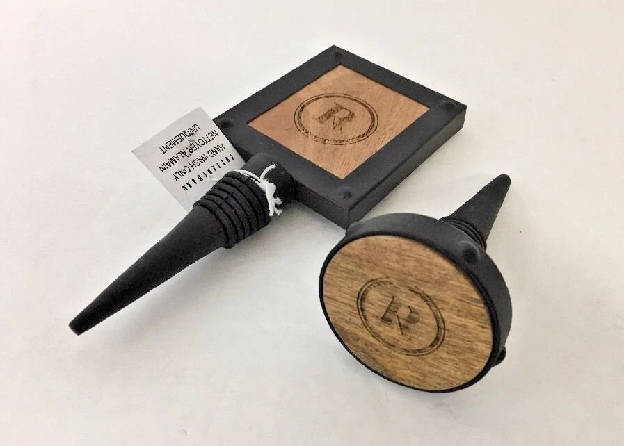 Juego de tapones de botella Pottery Barn Blacksmith/2 monograma R Foto 2 de 4