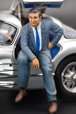 1/18 FIGURE  RUDOLF UHLENHAUT  MERCEDES  VROOM PAINTED FOR MINICHAMPS CMC SCHUCO