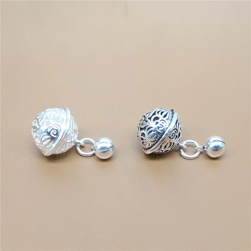 Aggregate more than 77 jingle bell flower necklace latest POPPY