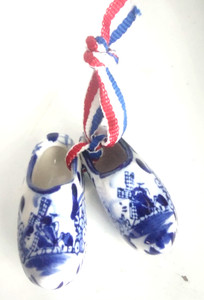 Vintage Delft Blue Porcelain Miniature Ceramic Dutch Clogs Ornament
