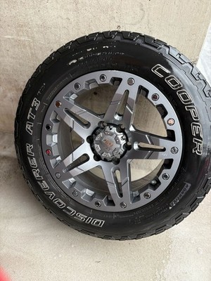 4x Felgen DIRT + 4x Reifen Cooper AT3 265/60 R18 6,5-7mm + RDKS