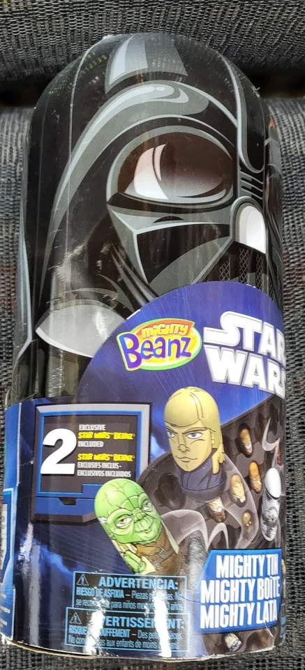 Star wars Mighty Beanz Darth Vader Tin Case With 2 Exclusive Star Wars Beanz - Image 2 of 4