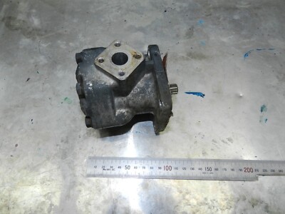 Satoh ST 2320 K4C 69577-06700 Hydraulic Pump MM407265 Oil Gear Mitsubishi D2350