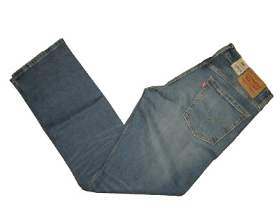 NWT Levi's 513  jeans 33 x 32 Slim Straight Fit Retail  $80 Style  # 08513-0715