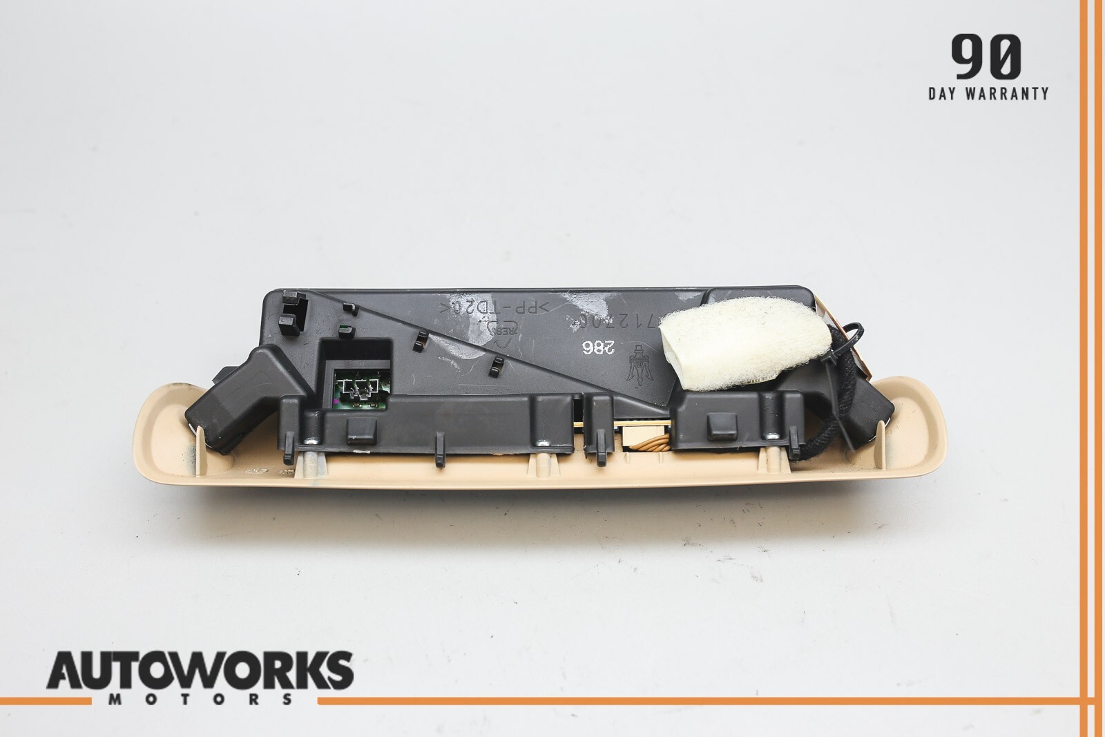 03-08 Maserati Quattroporte M139 Overhead Console Switch 69149330 OEM
