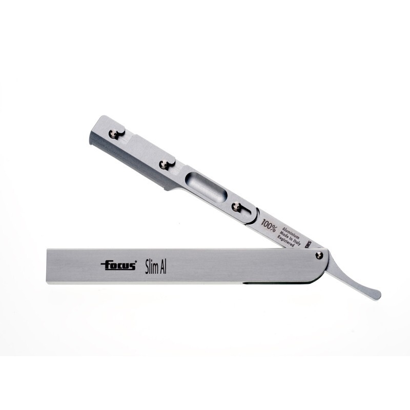 Rasoio Focus Slim AL R28-7: Raffinatezza e Design nella Rasatura Tradizionale