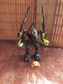 LEGO BIONICLE Stars set of 2: Piraka (7137) and Skrall (7136)