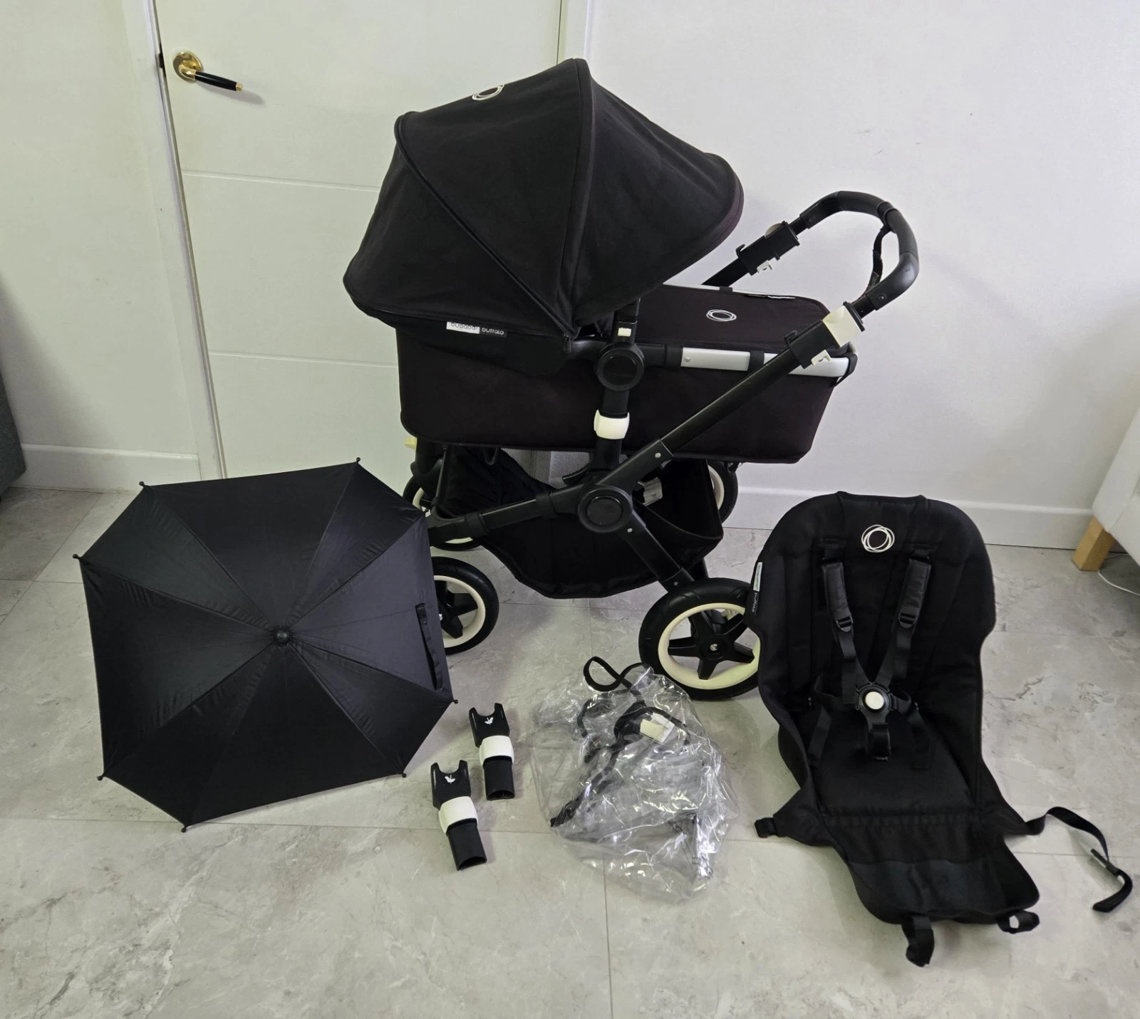 Stunning Bugaboo Buffalo Stroller pushchair All Black