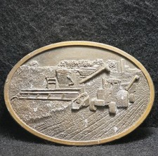 WI07115 SWEET VINTAGE 1977  TRACTORS  FARMING ARTWORK MENS BRASS BELT BUCKLE