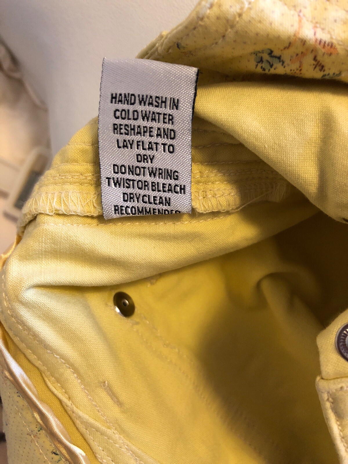 New Vertigo Paris Grommet Cropped Capri Cotton Pants, Size 6 , Yellow