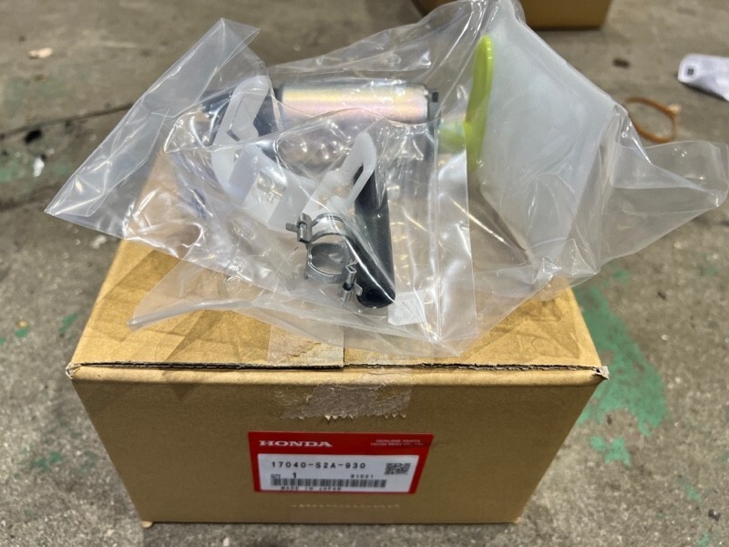 NEW Genuine HONDA Acura S2000 AP1 Fuel Pump Set 17040-S2A-930