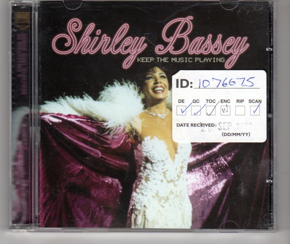 (HH6) Shirley Bassey, Keep The Music Playing - 2002 CD