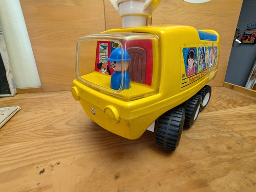 Vintage Fisher-Price Ride-On School Bus 983 With Driver Figure 1983 Millennial - Picture 4 of 9