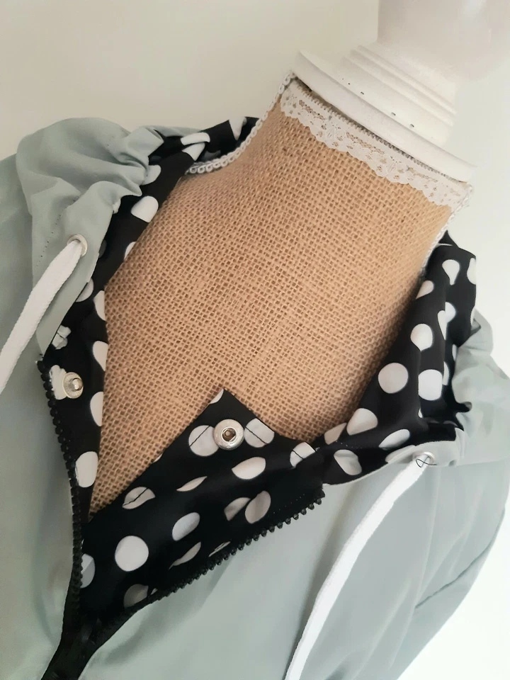 Ladies Black Sage Reversible Lightweight Mac Jacket By Jel Direct Size 12 BNWT - Image 3 of 4