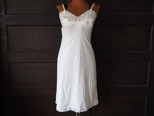 VTG 60s 70s Vanity Fair White Lingerie Pinup V Neck Lace Trim Slip Dress S/M