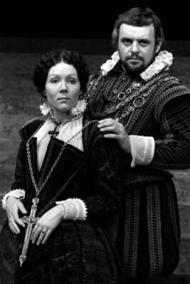 Anthony Hopkins as Macbeth and Diana Rigg as Lady Macbeth duri- 1972 Old Photo