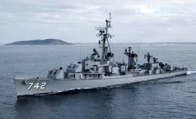 USS Frank Knox DD-742 DESTROYER MADE IN US NAVY VET DESTROYER WW2