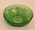 Vintage Anchor Hocking Medallion Large Berry Bowl 8"