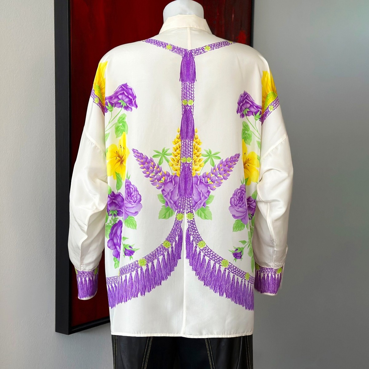 GIANNI VERSACE シルクカットソー GIANNI VERSACE ivory silk shirt Tassel Fringe & Floral print
