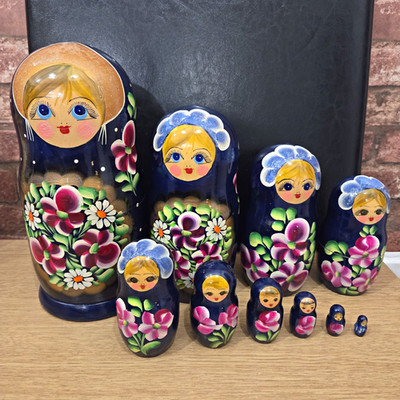 Set mit 10 RIESIGEN russischen Matroschka verschachtelten Puppen! RAR Design und handbemalt